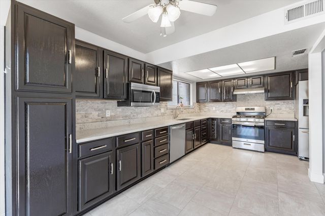 6705 Rustler Road NW, Albuquerque, NM 87120