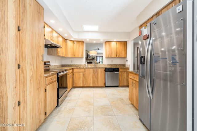 196 Deer Lake Circle, Ormond Beach, FL 32174