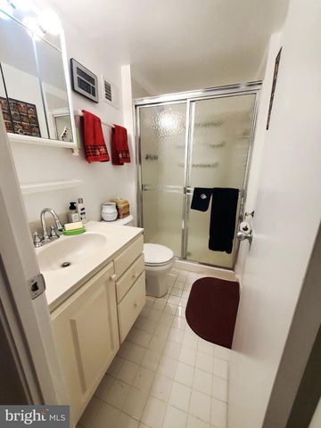 2512 FAUQUIER LN, Reston, VA 20191
