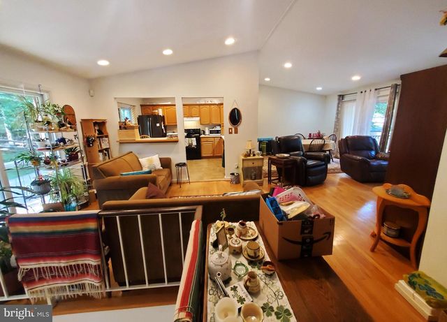 2512 FAUQUIER LN, Reston, VA 20191