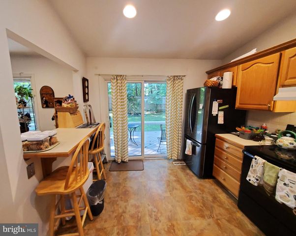 2512 FAUQUIER LN, Reston, VA 20191