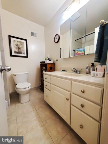 2512 FAUQUIER LN, Reston, VA 20191