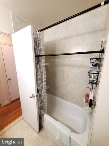 2512 FAUQUIER LN, Reston, VA 20191