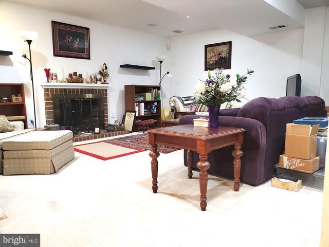 2512 FAUQUIER LN, Reston, VA 20191