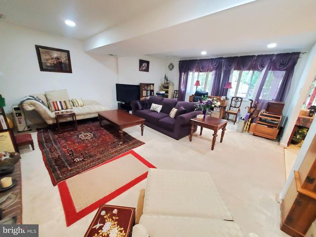 2512 FAUQUIER LN, Reston, VA 20191