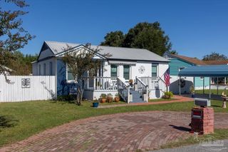 210 Berry Rd, Pensacola, FL 32507
