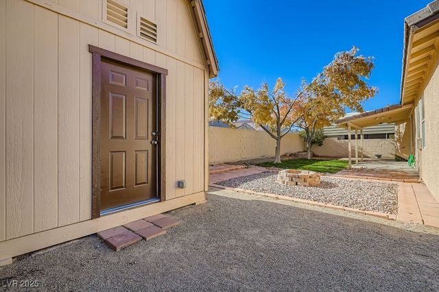 183 Apache Tear Court, Las Vegas, NV 89123