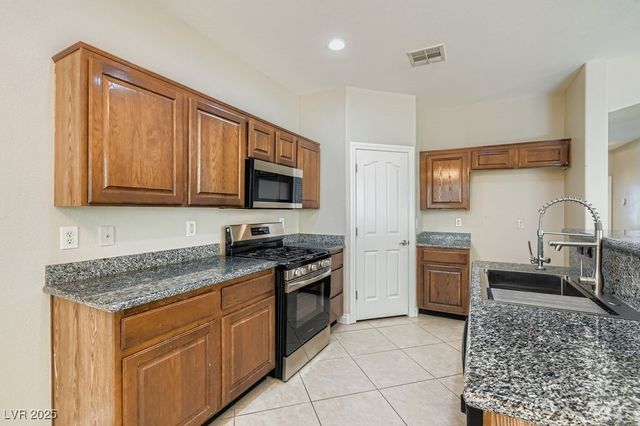 183 Apache Tear Court, Las Vegas, NV 89123