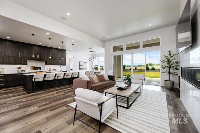 24564 Regal Rd, Middleton, ID 83644