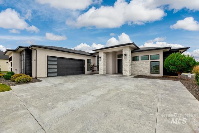 24564 Regal Rd, Middleton, ID 83644
