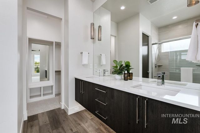 24564 Regal Rd, Middleton, ID 83644