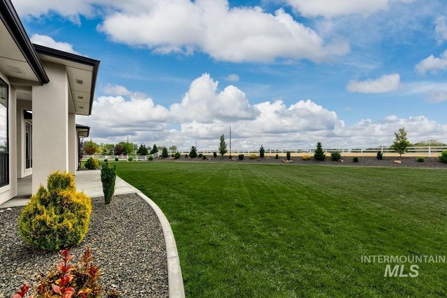 24564 Regal Rd, Middleton, ID 83644