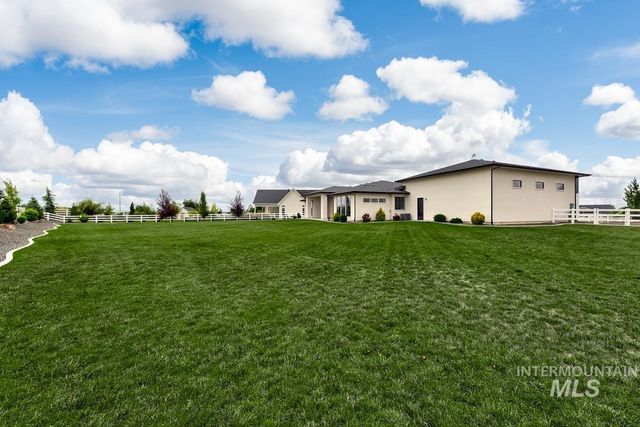 24564 Regal Rd, Middleton, ID 83644