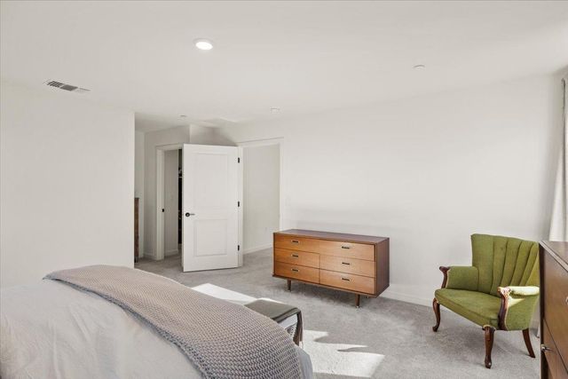 3193 Arbor View Dr, Folsom, CA 95630