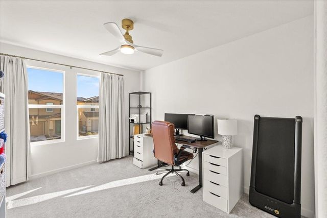 3193 Arbor View Dr, Folsom, CA 95630