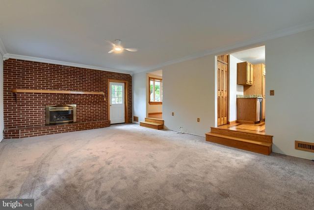 401 JAMES ST, Mechanicsburg, PA 17055