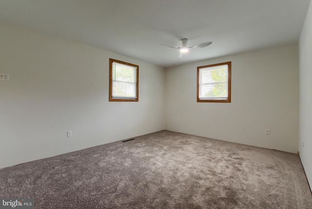 401 JAMES ST, Mechanicsburg, PA 17055