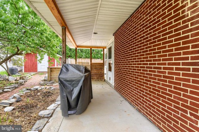 401 JAMES ST, Mechanicsburg, PA 17055