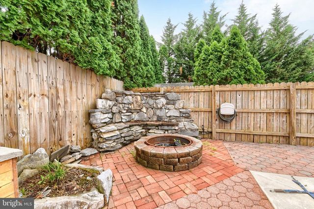 401 JAMES ST, Mechanicsburg, PA 17055