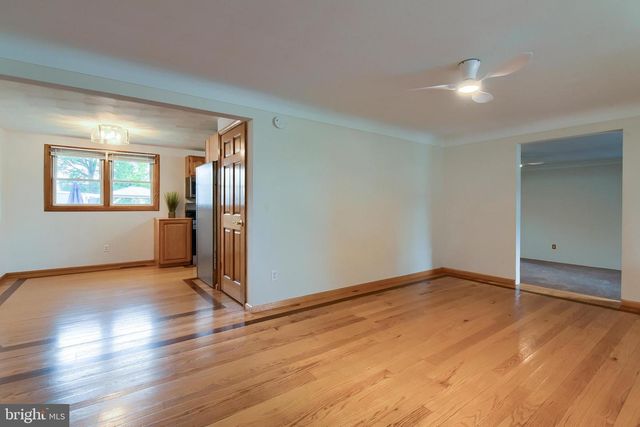 401 JAMES ST, Mechanicsburg, PA 17055
