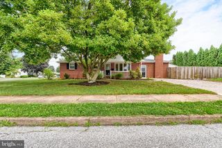 401 JAMES ST, Mechanicsburg, PA 17055