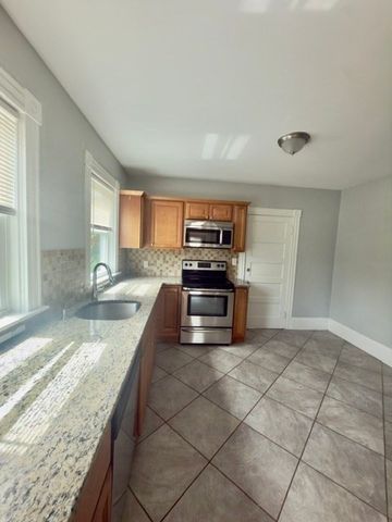 53 Forest Street 3, Attleboro, MA 02703
