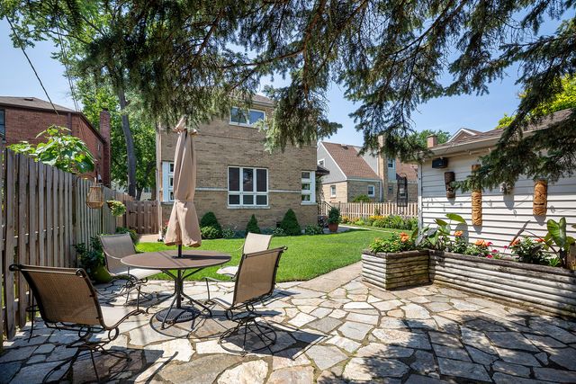 229 N Western Avenue, Park Ridge, IL 60068