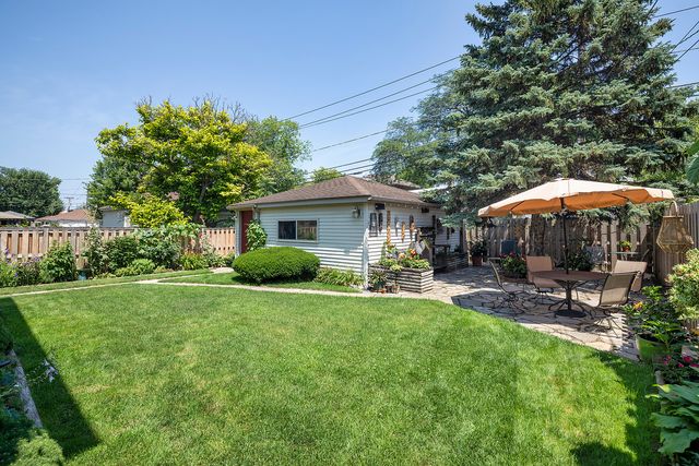 229 N Western Avenue, Park Ridge, IL 60068