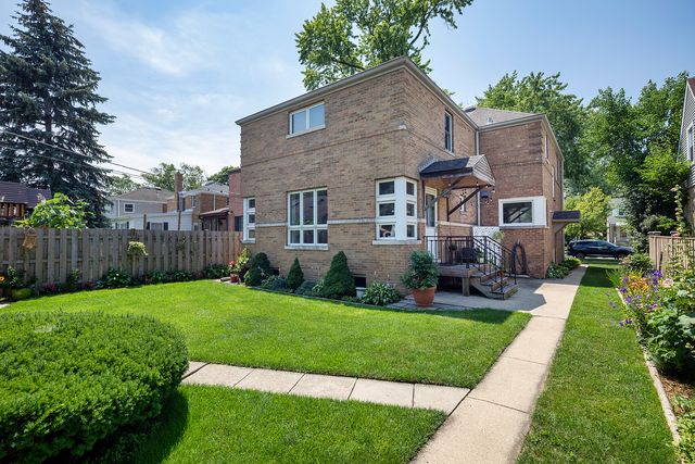 229 N Western Avenue, Park Ridge, IL 60068