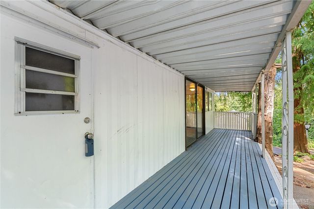 18745 1st Avenue NE, Suquamish, WA 98392