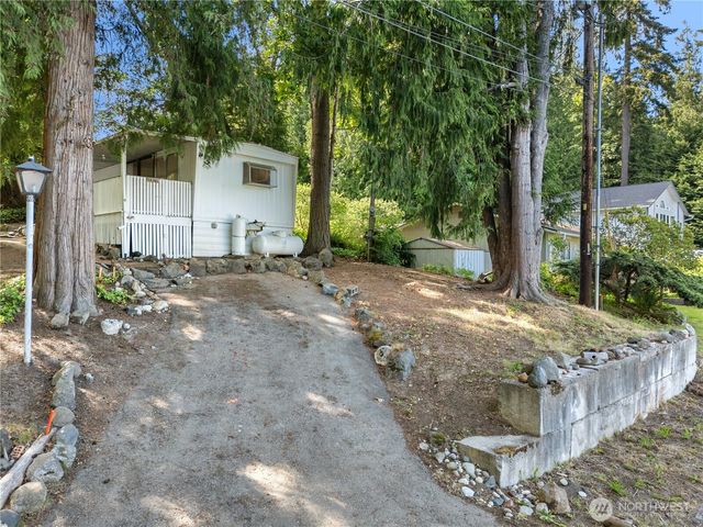 18745 1st Avenue NE, Suquamish, WA 98392