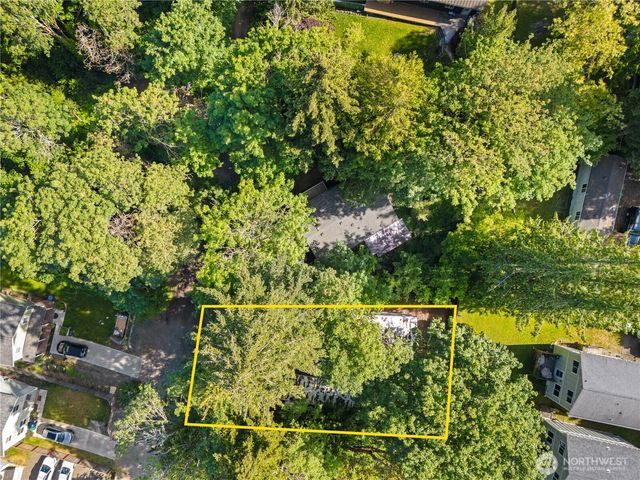 18745 1st Avenue NE, Suquamish, WA 98392