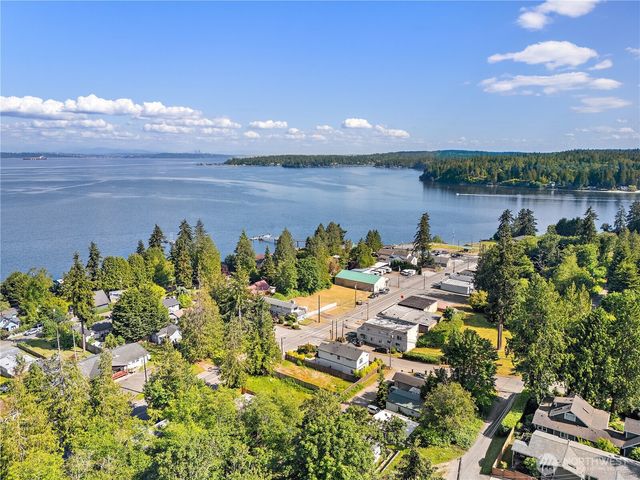 18745 1st Avenue NE, Suquamish, WA 98392