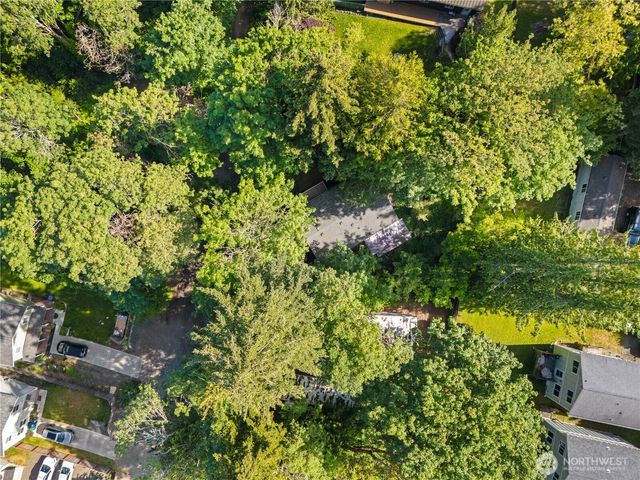 18745 1st Avenue NE, Suquamish, WA 98392