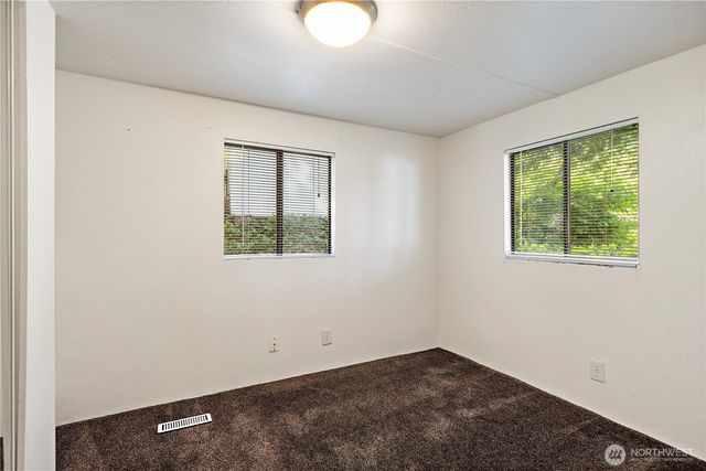 18745 1st Avenue NE, Suquamish, WA 98392