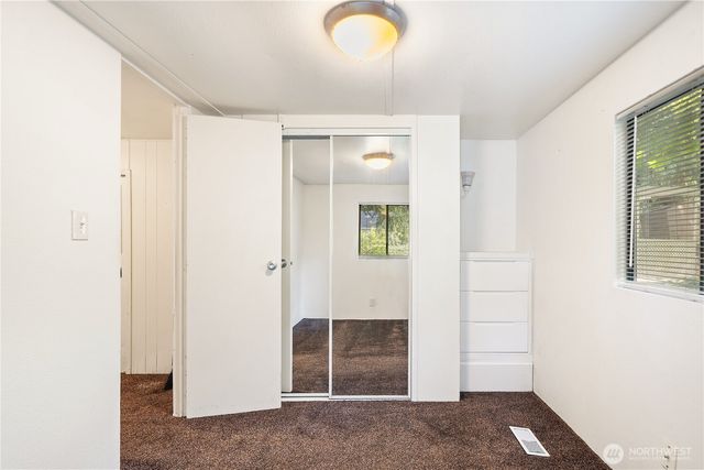 18745 1st Avenue NE, Suquamish, WA 98392