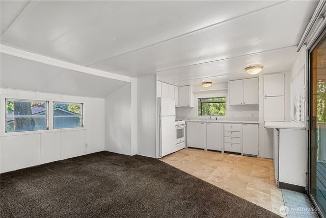 18745 1st Avenue NE, Suquamish, WA 98392