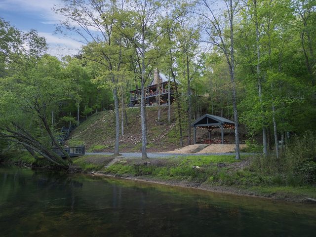 207 Arrow Way, Mineral Bluff, GA 30559