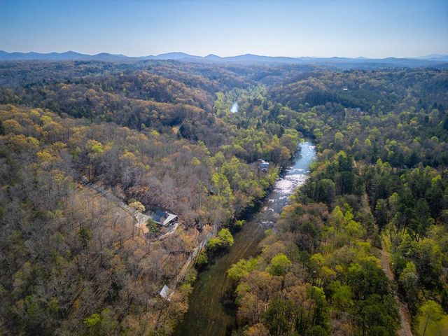 207 Arrow Way, Mineral Bluff, GA 30559