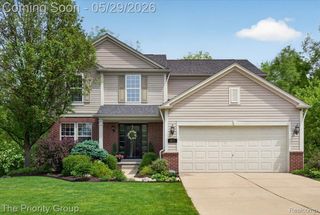 517 Deer Valley Road, Holly Village, MI 48442
