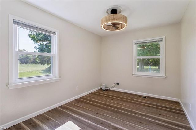 403 Calthrop Neck RD, Yorktown, VA 23693