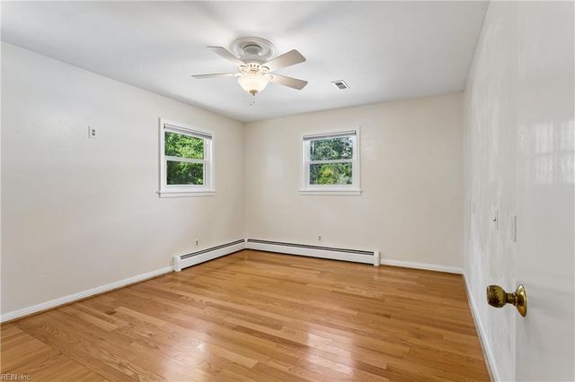 403 Calthrop Neck RD, Yorktown, VA 23693