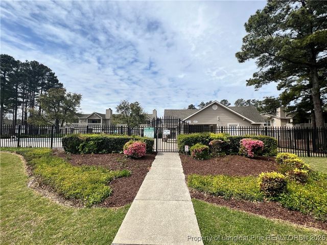 679 Bartons Landing Place 6, Fayetteville, NC 28314