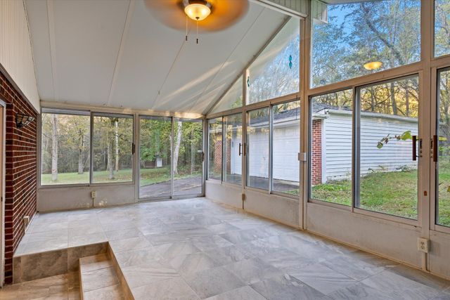 31 Volunteer Cir, Carthage, TN 37030