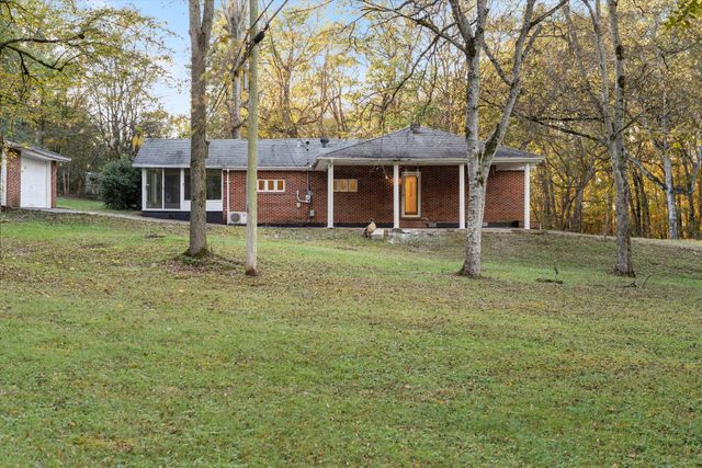 31 Volunteer Cir, Carthage, TN 37030