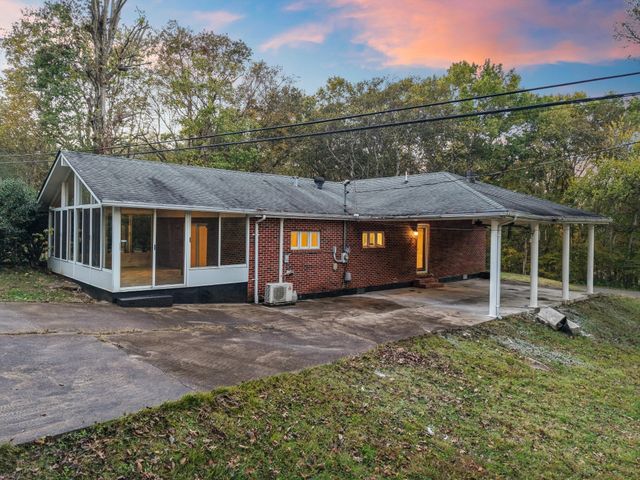 31 Volunteer Cir, Carthage, TN 37030