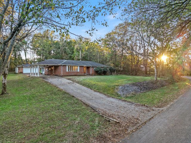 31 Volunteer Cir, Carthage, TN 37030