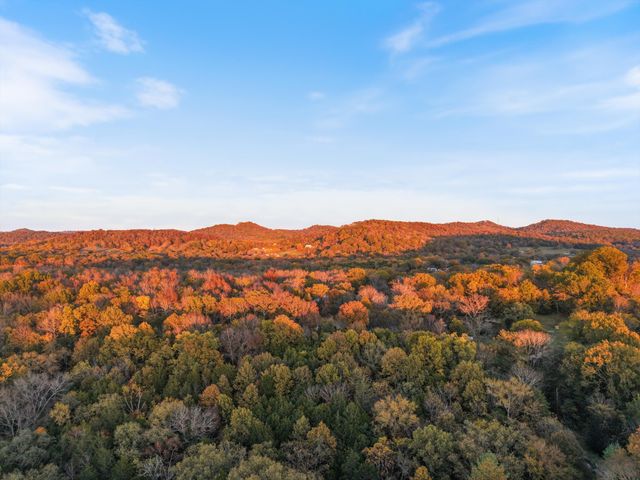 31 Volunteer Cir, Carthage, TN 37030