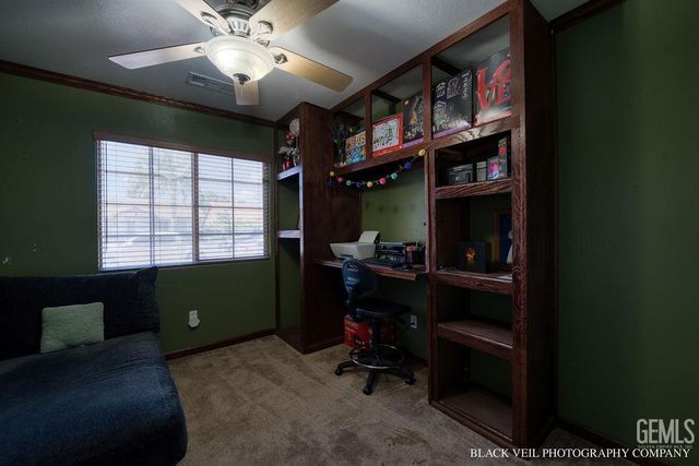 10018 Grand View Summit Drive, Bakersfield, CA 93311