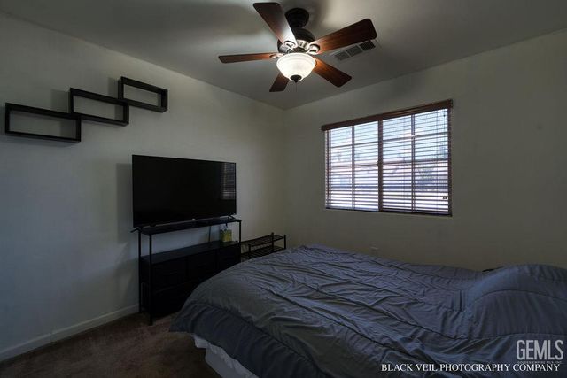 10018 Grand View Summit Drive, Bakersfield, CA 93311